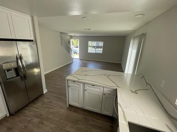 5th image of 23421 Anza Ave APT B