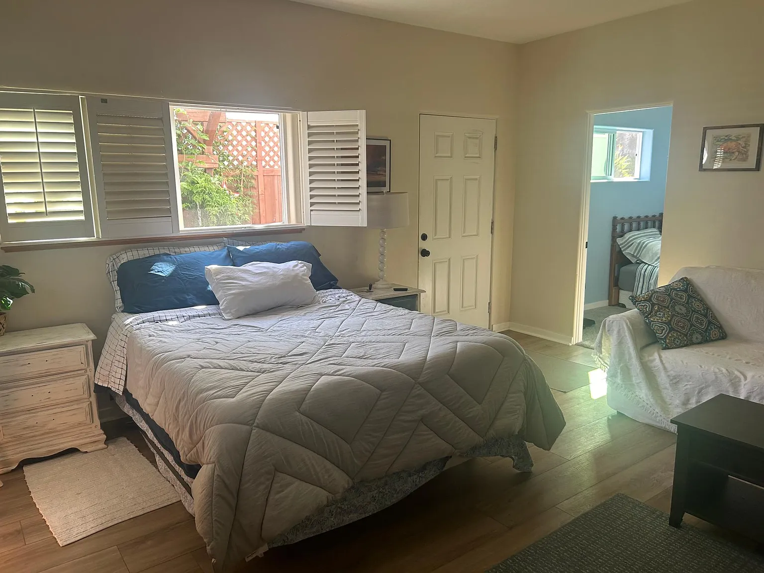 Studio, $2,295 — Photo 4