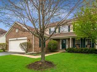 2005 Colonial St, Aurora, IL 60503