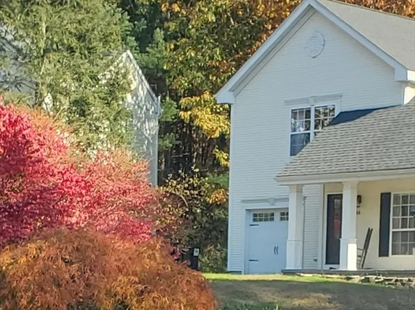 14 Grover Ln, Foxboro, MA 02035