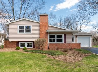 1120 Modaff Rd, Naperville, IL 60540