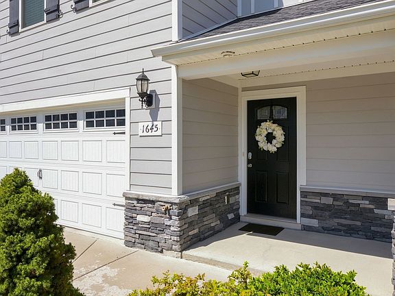 2nd image of 1645 Calcutta Dr