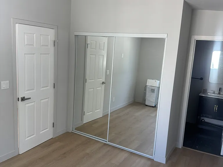 2621 Hillcrest Dr #3/4 — Photo 6