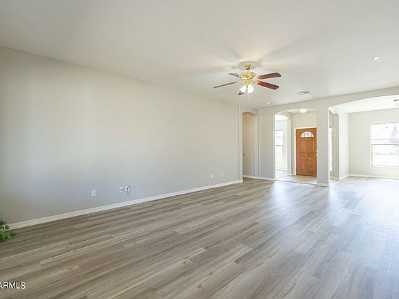 5th image of 3842 E WESTCHESTER Drive