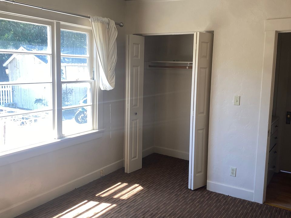 2nd image of 1385 Mail Pouch Ln