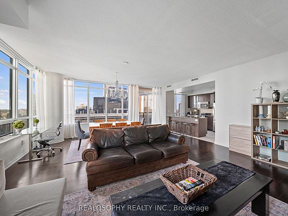5th image of 65 Bremner Blvd #4305