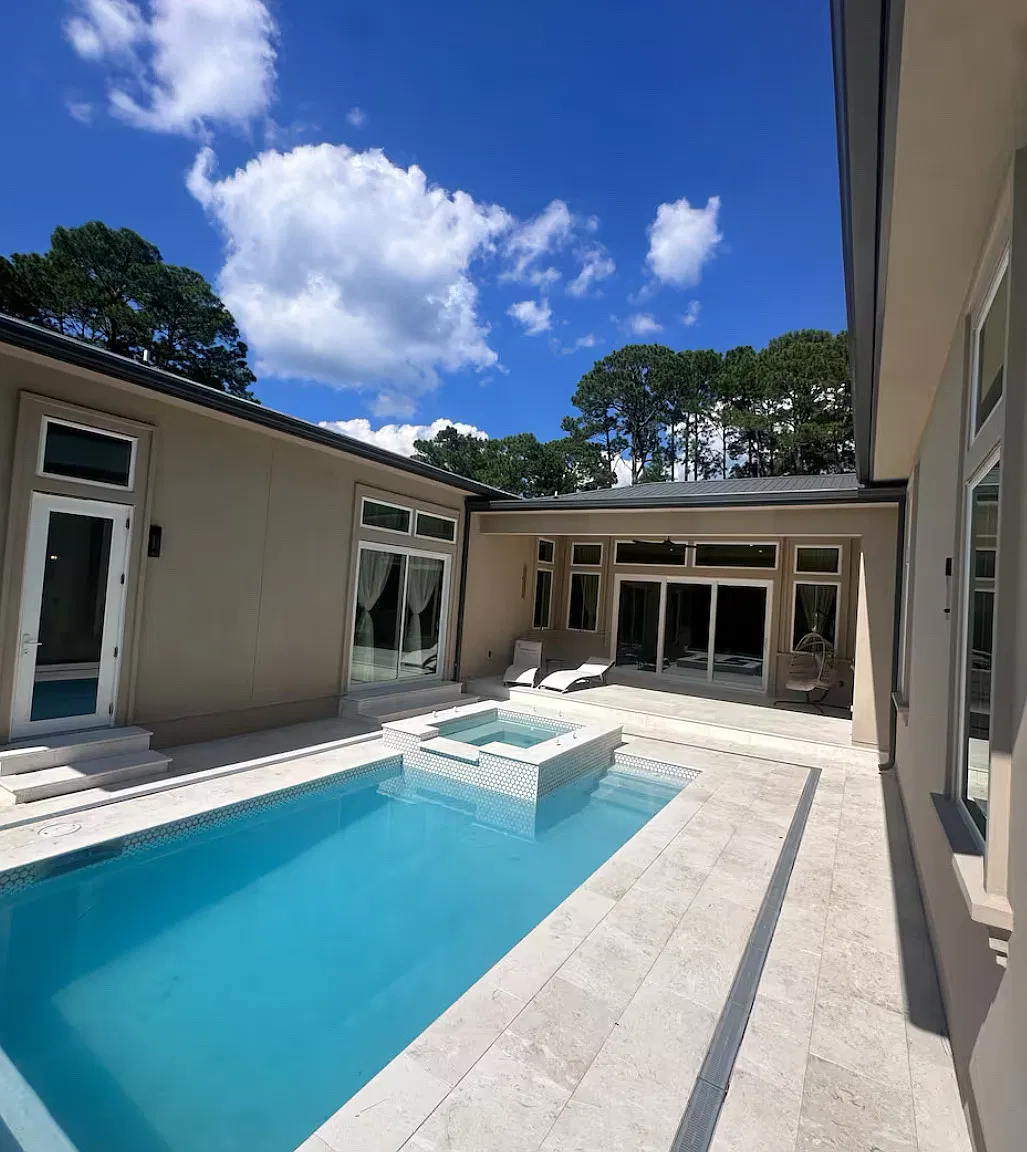 649 Shore Dr — Photo 2