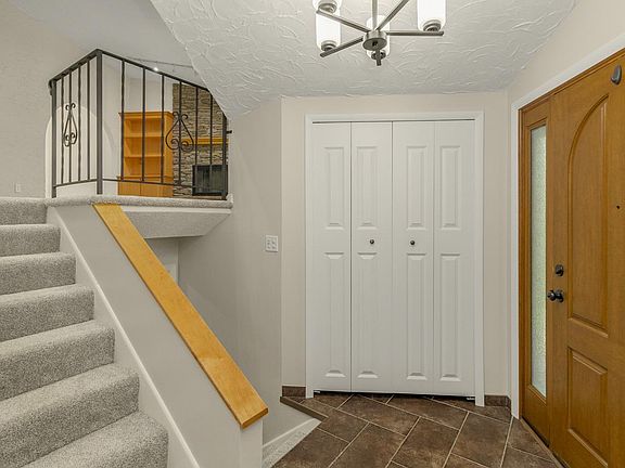 4th image of 2542 147th Ln NE