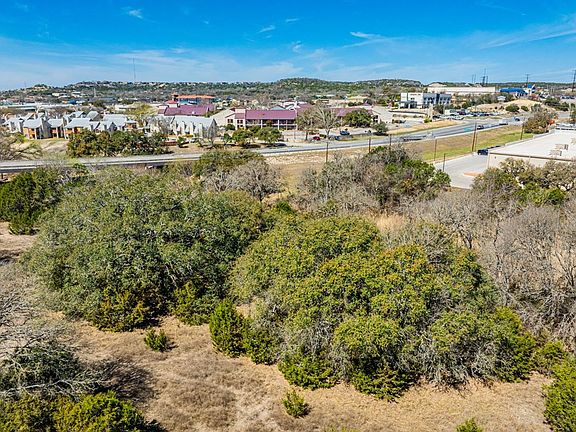 3rd image of 2101 Stoneledge Dr N