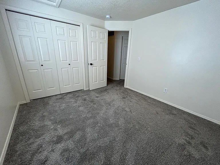 721 E Hawk St — Photo 20