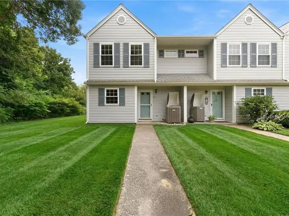 45 Maritime Dr #D, Charlestown, RI 02813