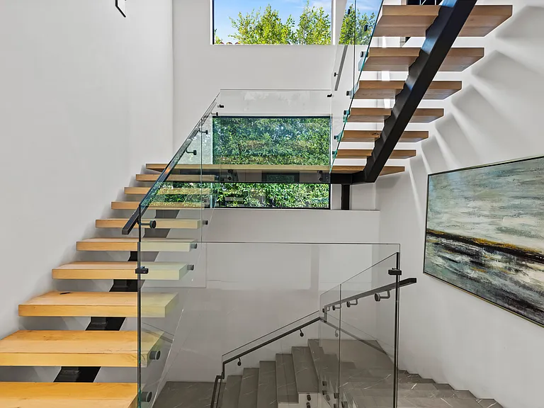 12125 W Sunset Blvd — Photo 8