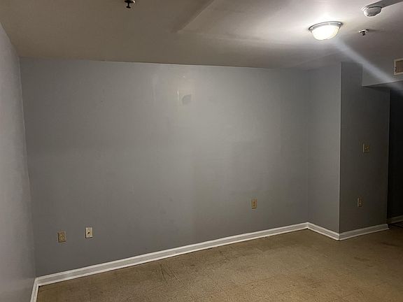 3rd image of 200 E King St #4