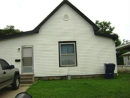 1st image of 109 W North St