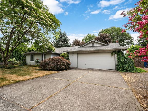 2nd image of 2805 NE 148th St