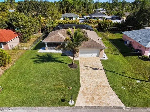 511 Parker Ave S, Lehigh Acres, FL 33974