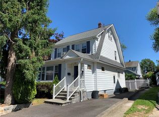 726 Lindbergh Ave, Peekskill, NY 10566