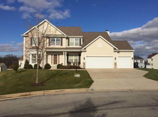 5268 W Preserve Ct, Franklin, WI 53132