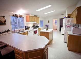 9320 Harvey Rd, Blaine, WA 98230