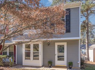 102 Candytuff Ct, Cary, NC 27513