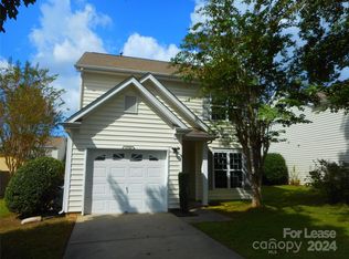 2704 Honeywind Ct, Fort Mill, SC 29708