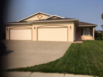 1942 Mesquite Loop, Bismarck, ND, 58503