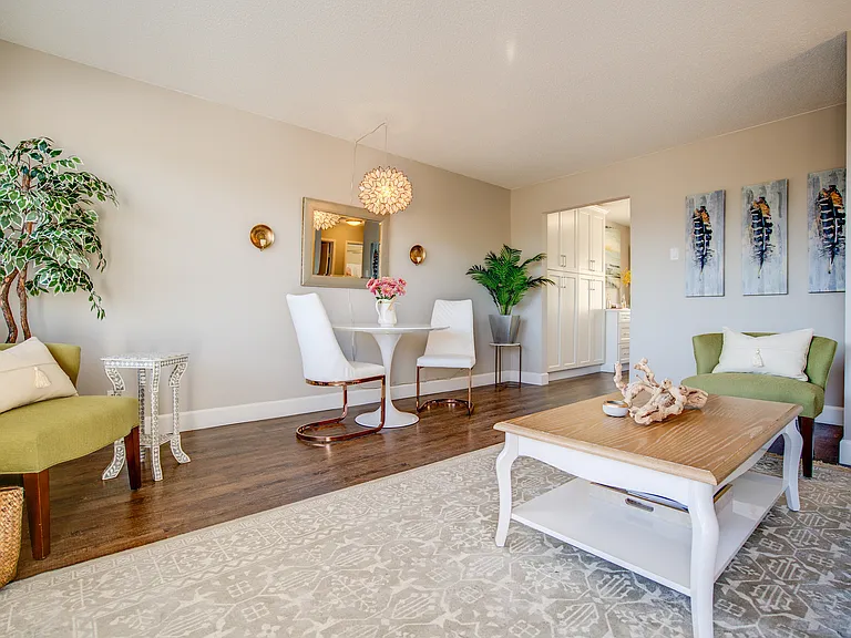 Living room 2