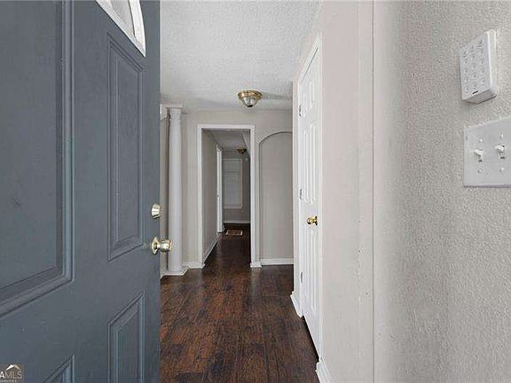 4th image of 246 Stafford St NW
