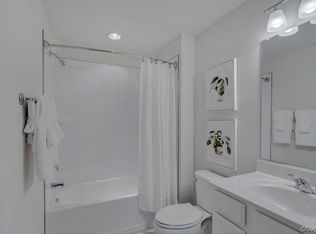 672 Brookwood Glen Ter, Glen Allen, VA 23060