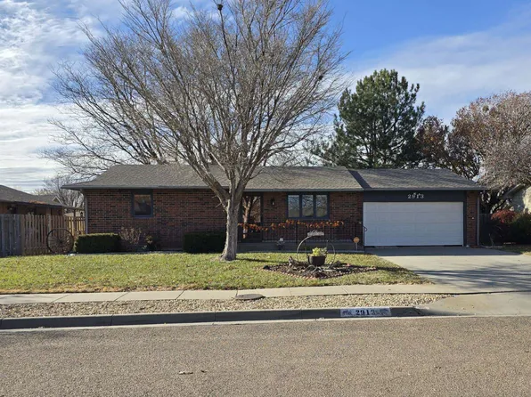 2913 Windmill Dr, Garden City, KS 67846
