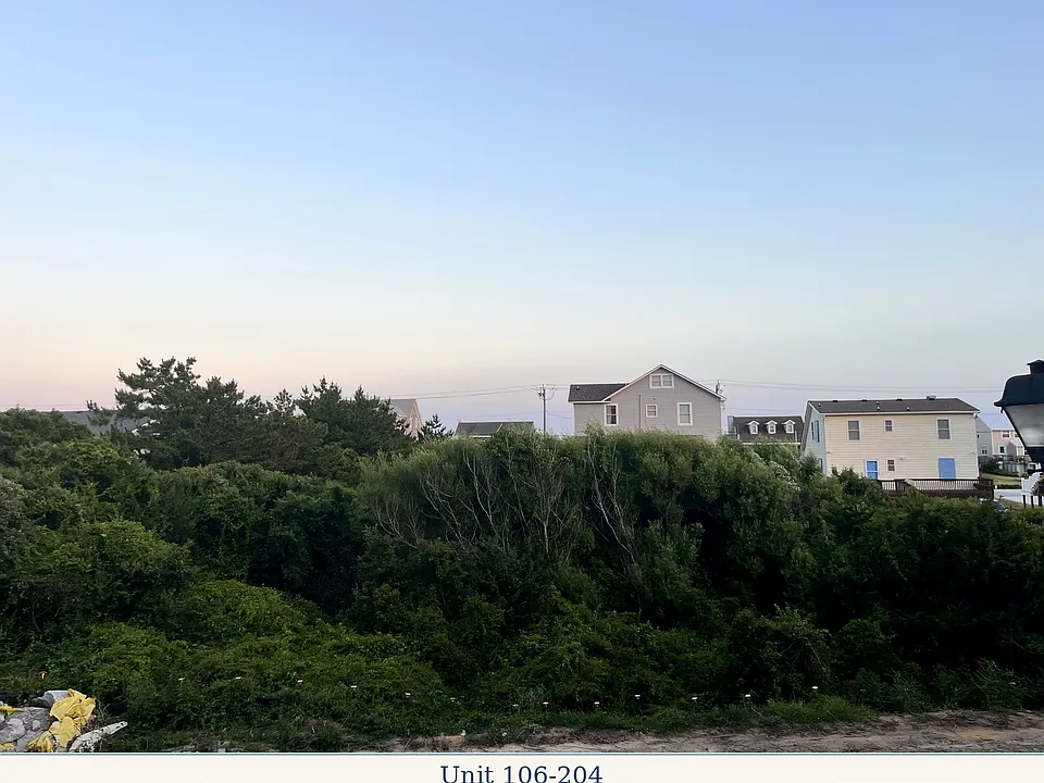 106 Coastal Point Dr #204