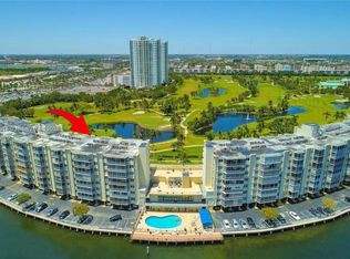 200 Diplomat Pkwy APT 625, Hallandale Beach, FL 33009