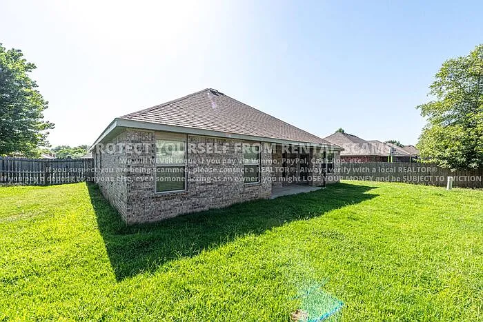 2609 N Brush Creek Dr — Photo 12