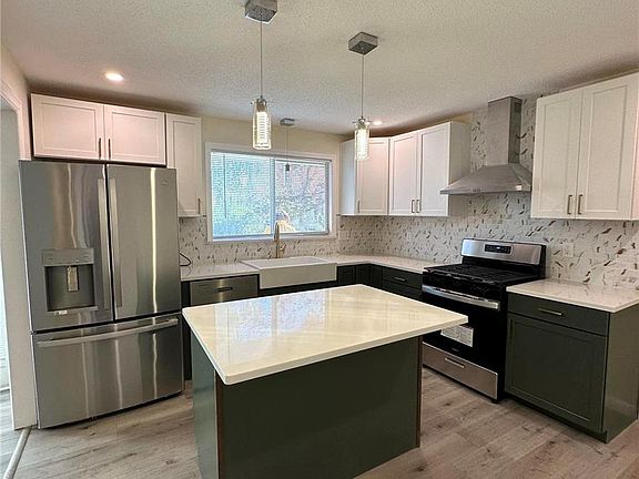 5th image of 926 Justice Ct