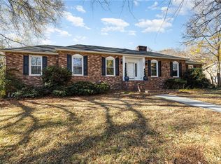 300 Gloucestershire Rd, Winston Salem, NC 27104