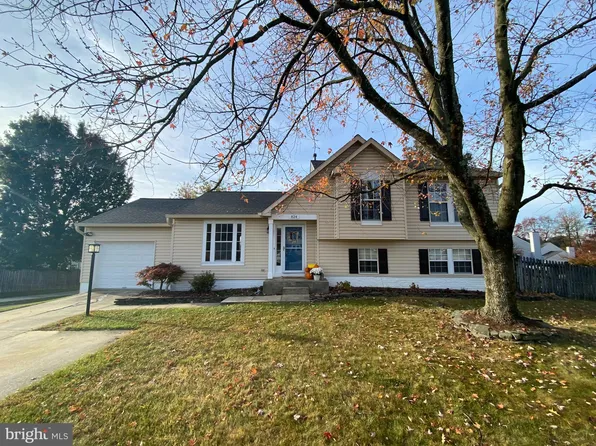 824 Sunflower Dr, Odenton, MD 21113