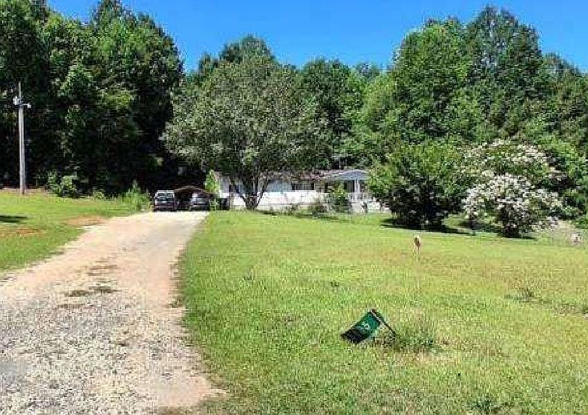 1st image of 3105 Ridgeland Rd
