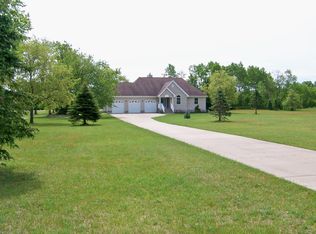10748 Southwood Dr, Mancelona, MI 49659