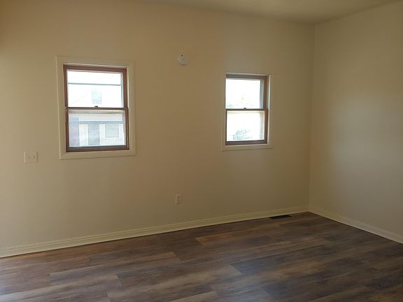 3rd image of 1126 N State St #1