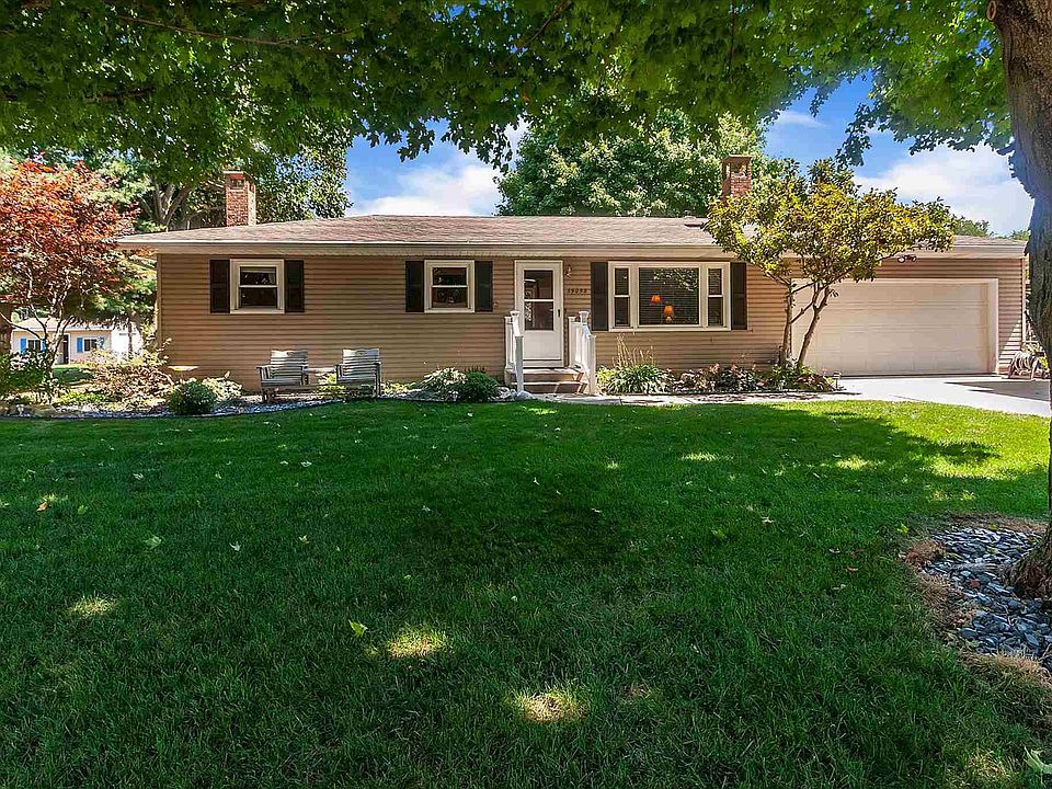 1st image of 59098 Peppermint Dr