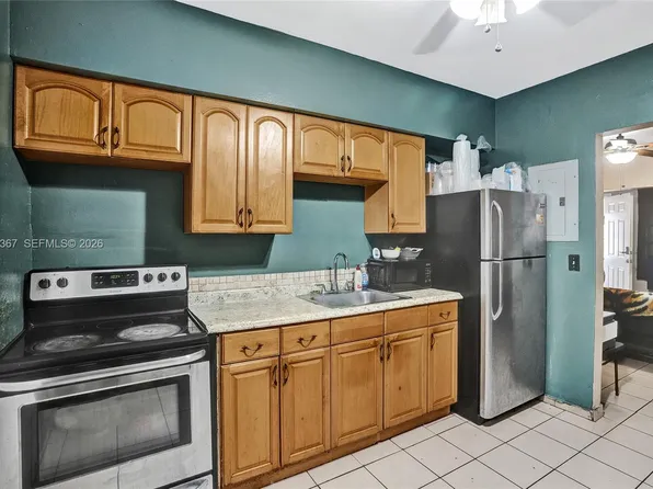 836 NW 101st St, Miami, FL 33150