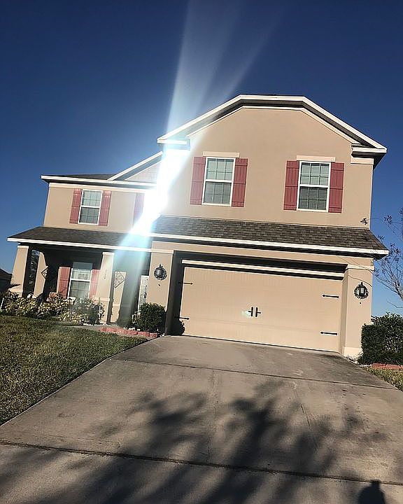1st image of 910 Fieldstone Way