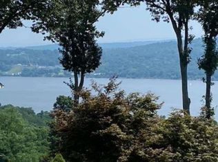 Highland Ter, Newburgh, NY 12550
