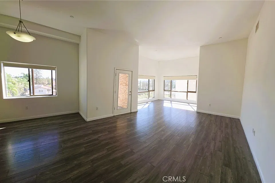 600 N Atlantic Blvd #325