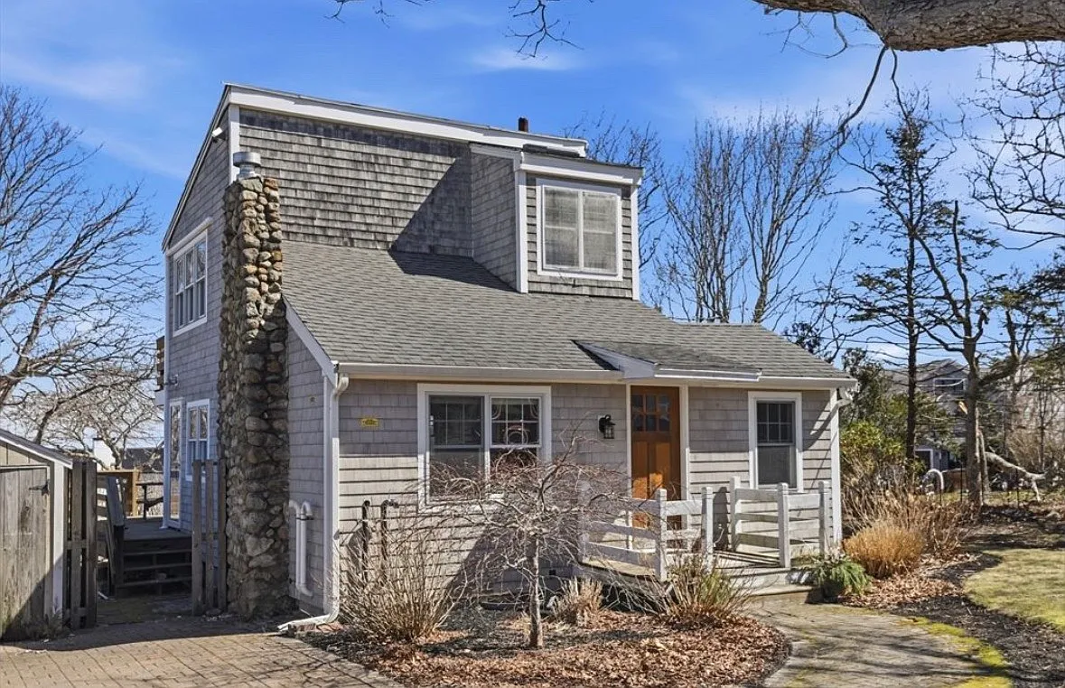 85 Ellisville Dr — Photo 1