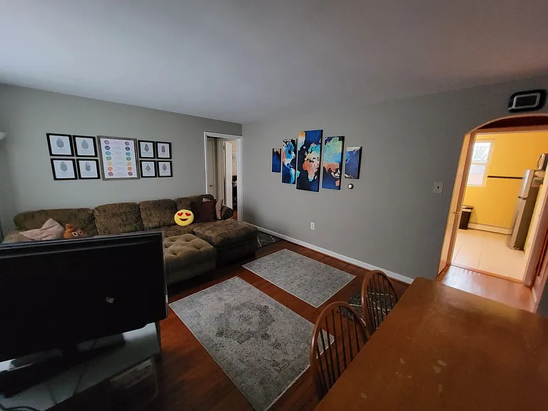 418 Linden St — Photo 13
