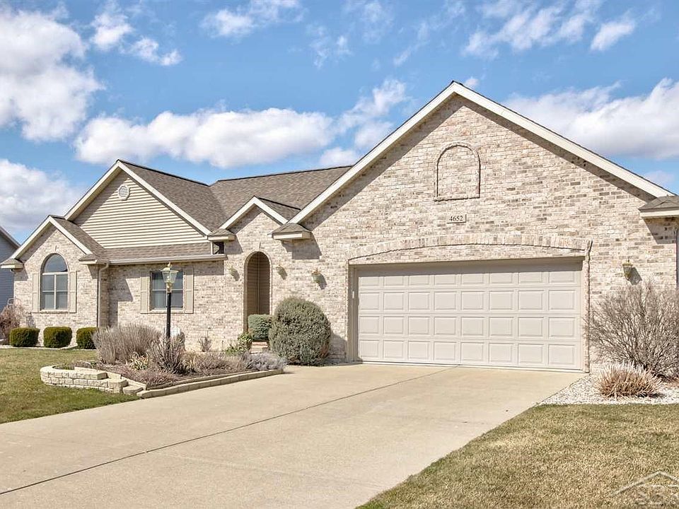 1st image of 4652 Persimmon Dr