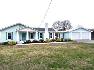 401 McMurtrey St, Saint Joseph, TN 38481