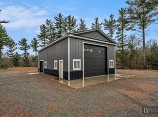 12572 Lincoln Farms Dr, Grand Haven, MI 49417