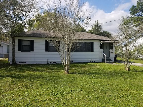 5th image of 516 Laurina St